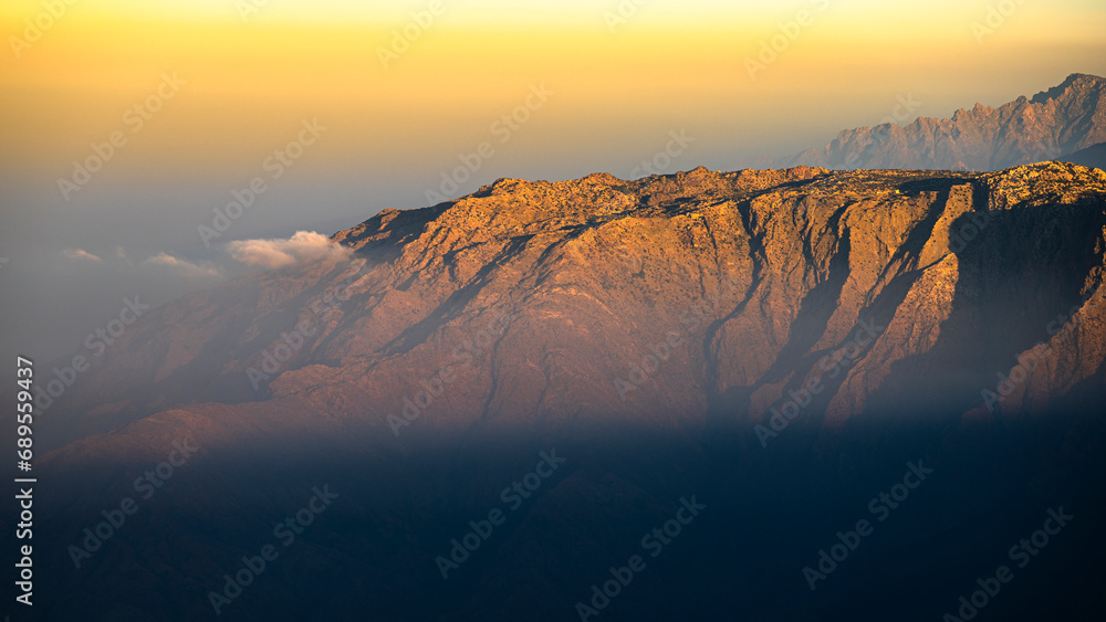 Obraz premium Discover the beauty of Saudi Arabia. Extraordinary landscape of the Asir Mountains, Sarawat mountain range in Billasmar area.