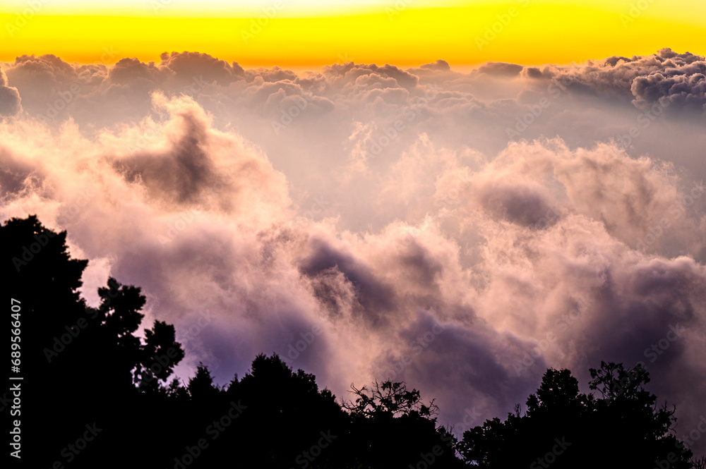 Fototapeta premium Discover the beauty of Saudi Arabia. Extraordinary landscape of the Asir Mountains, Sarawat mountain range in Billasmar area.
