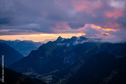 sunset in the mountains © PeanuttheWombat