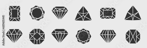 Set of diamonds in flat style. Linear outline sign. Vector icon logo design diamonds. Jewel and gem icons and symbols. Effect background Diamond Shapes gemstone. Star sparkling stars glittery