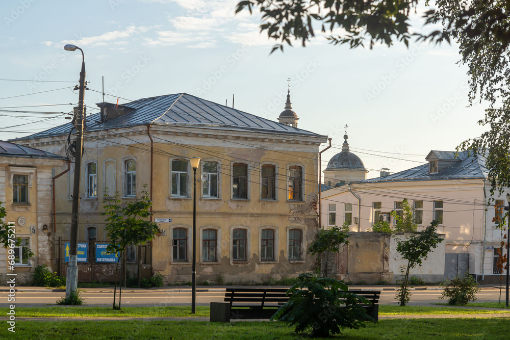 Obraz premium Torzhok is a picturesque city in the Tver region of Russia on the banks of the Tvertsa River. It is a trading city, known since the 12th century.