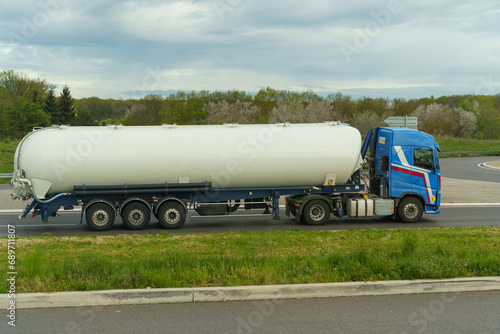 Transportation of liquid chemical products by road along the highway.