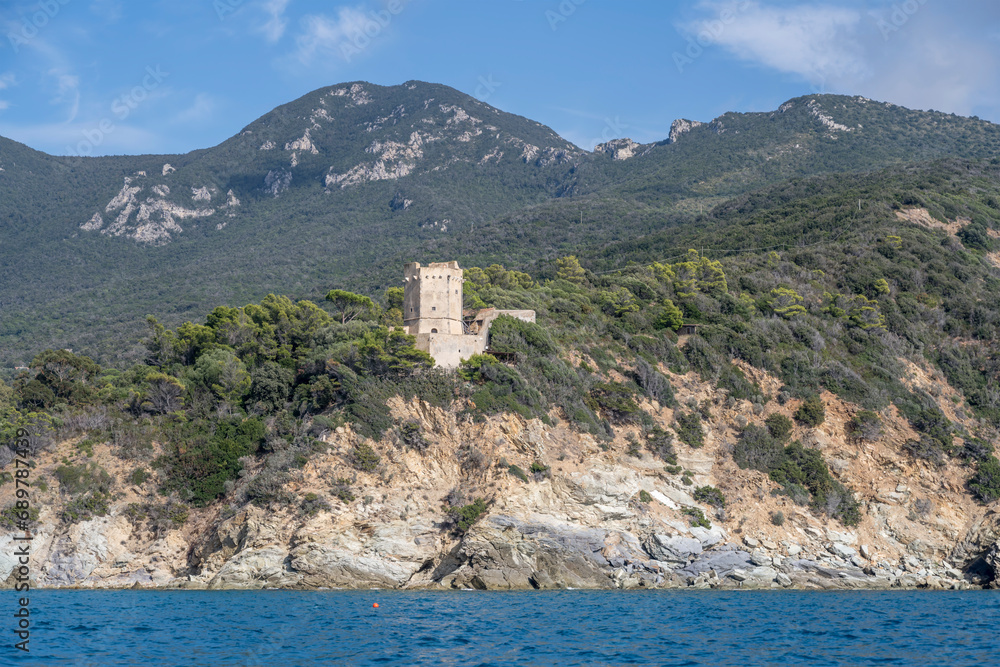 Fototapeta premium old Cannelle tower, Argentario, Italy