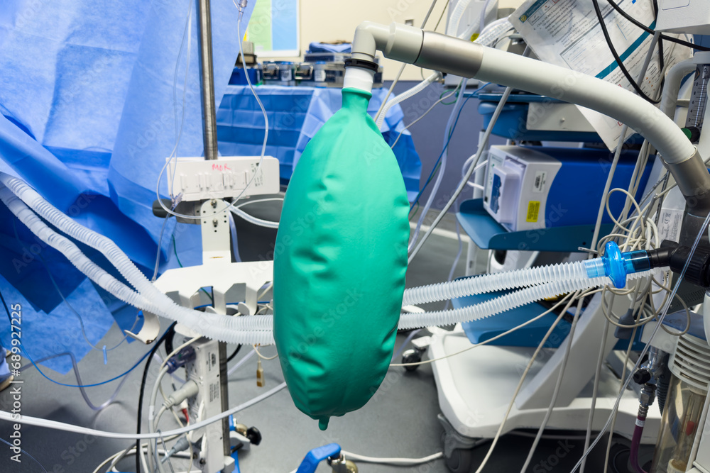 Medical equipment for anesthesia and ventilation in hospitals