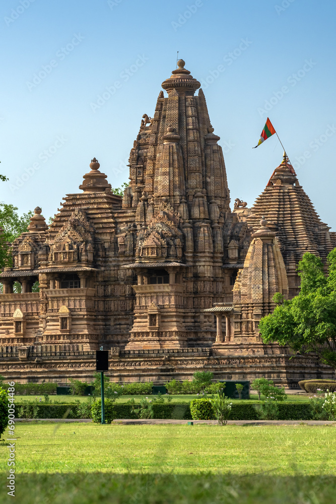 Obraz premium The Khajuraho Group of Monuments are a group of Hindu and Jain temples in Chhatarpur district, Madhya Pradesh, India. its an a UNESCO World Heritage Site.