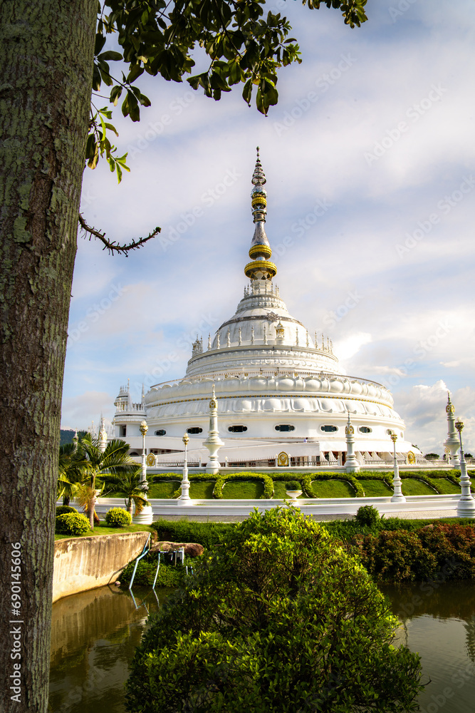 Wat Saeng Tham Wang Khao Khiao or Phra Maha Chedi Si Saeng Tham in Nakhon Ratchasima, Thailand