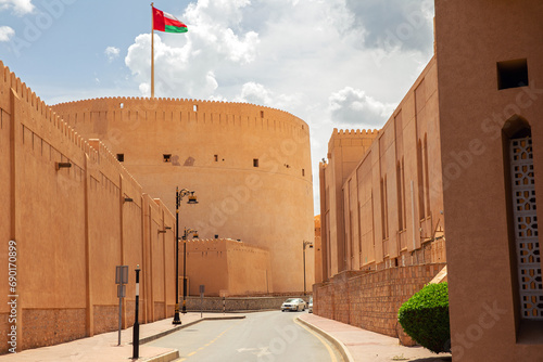 Φωτογραφία Nizwa fort - most popular fort in the Sultanate of Oman