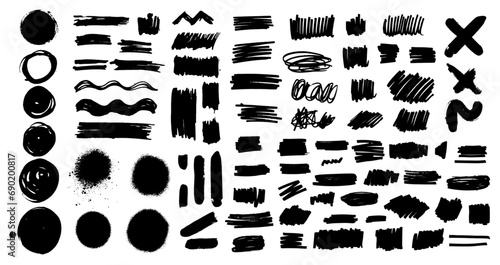 Gran colección de trazos de pincel y rotulador, trazos reales hechos a mano con formas variadas, circulares, alargadas, cuadradas, rectangulares, conjunto de trazos vectoriales en color negro
