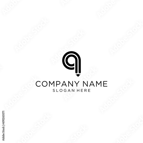 initial Q pencil logo design vector