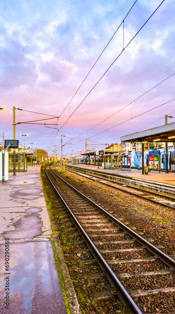 Fototapeta premium railway in the city