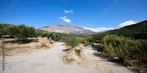 Blick auf den Psiloritis, höchster Berg Kretas (2.456 m); Rouvas, Kreta, Griechenlkand