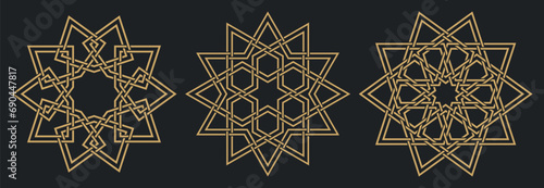 Seamless strokes pattern in authentic arabian style.