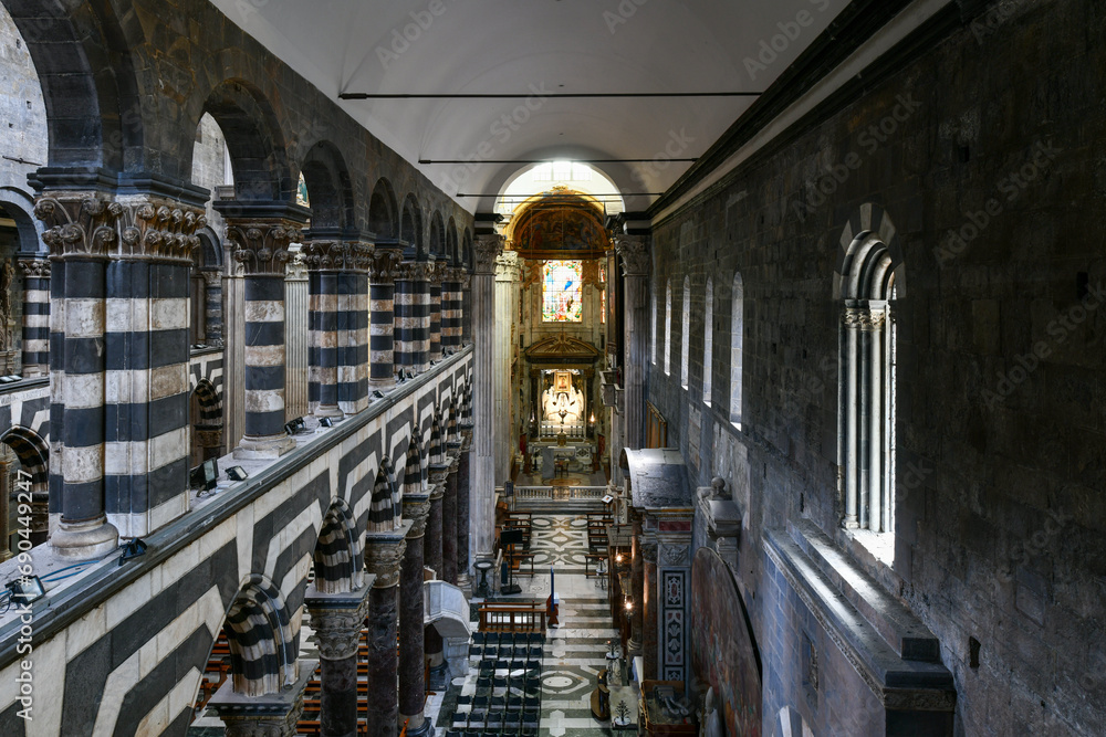 Obraz premium Saint Lawrence Cathedral - Genoa, Italy