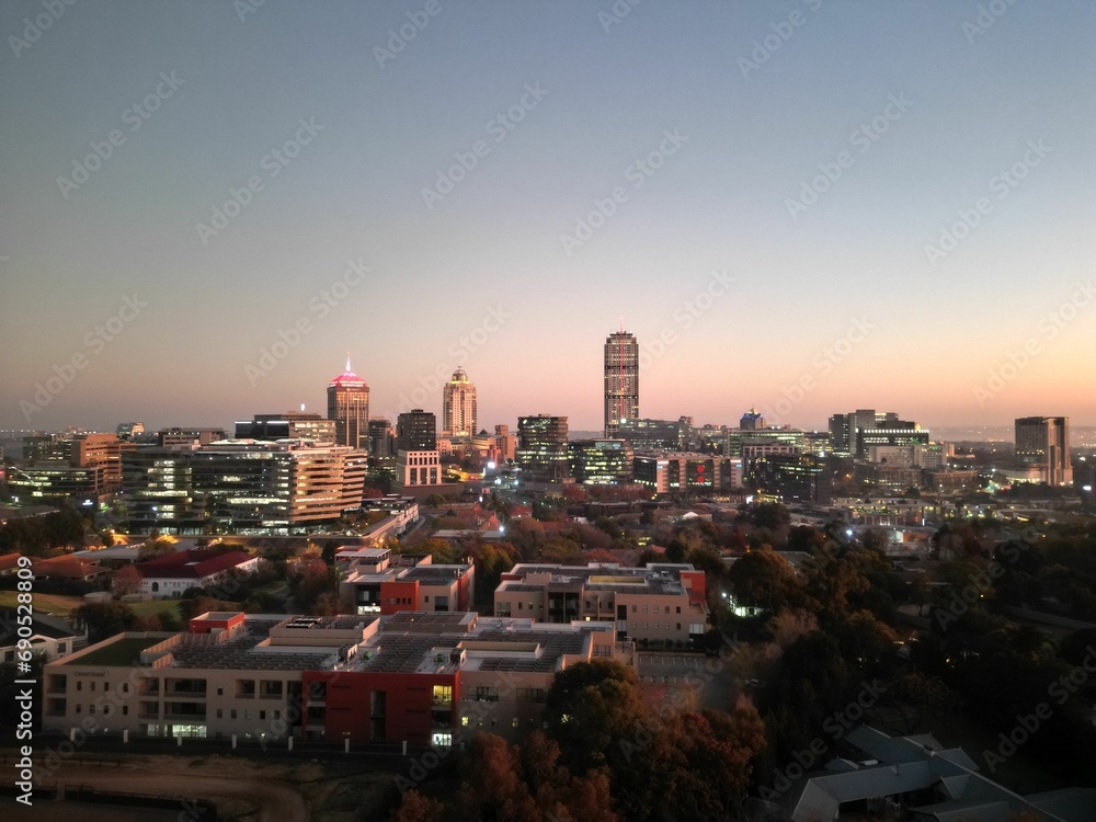 Fototapeta premium Sandton, Johannesburg skyline at dusk