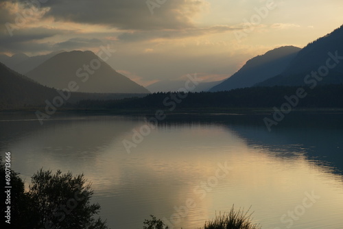 Abendstimmung am Sylvensteinspeicher