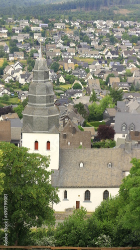 Katholische Pfarrkirche in Eversberg photo