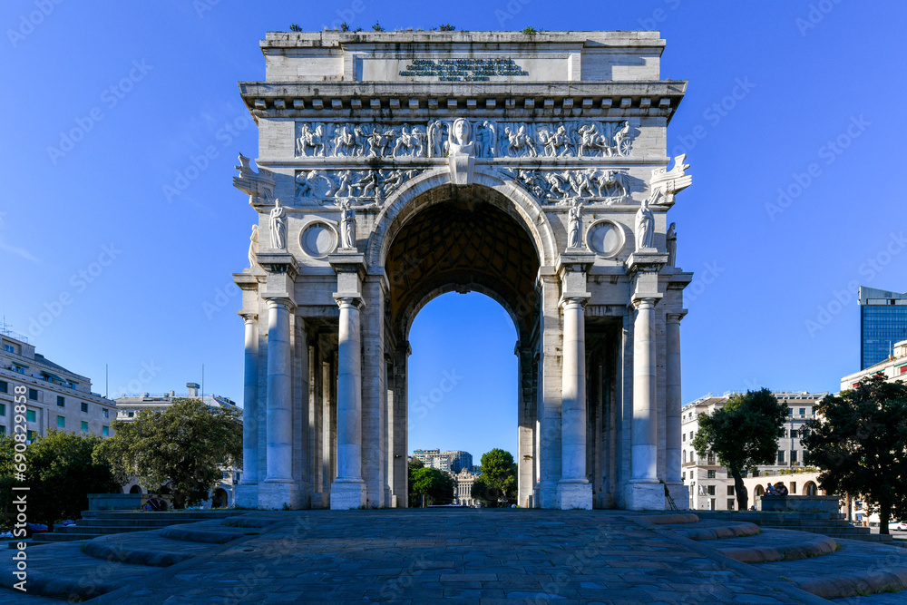 Fototapeta premium Arch of Victory - Genoa, Italy