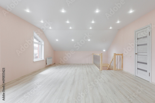 Wallpaper Mural unfurnished house or apartment in bright colors Torontodigital.ca