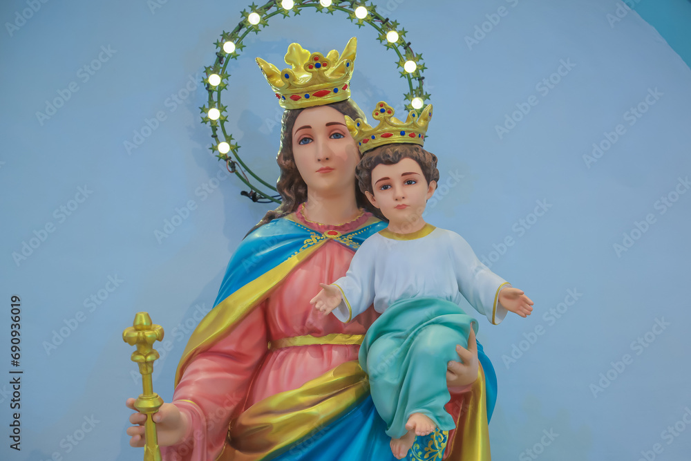 Fototapeta premium Our Lady help of Christians Madonna and Child Catholic religious statue