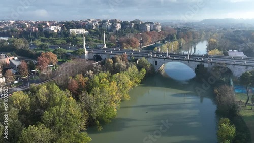 Italia, Roma Nord: il viadotto di Corso Francia sopra il fiume Tevere. 
Vista aerea del ponte che collega il quartiere Parioli con Fleming e Vigna Clara, in una mattina di autunno. photo