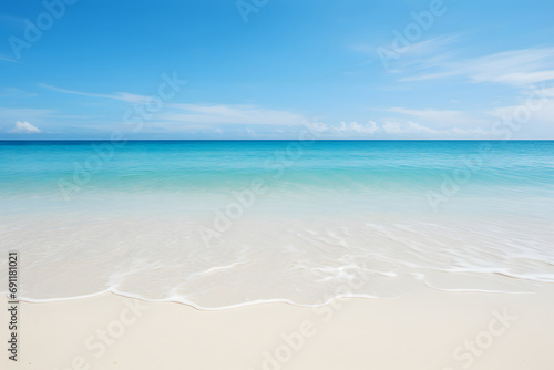 Tropischer Sandstrandzauber  Hintergrund mit sanft wiegenden Palmbl  ttern f  r die perfekte Urlaubsatmosph  re