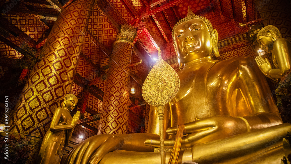 Luang Pho To, Golden Buddha statue at Wat Panan Choeng Worawihan temple, Ayutthaya, Thailand