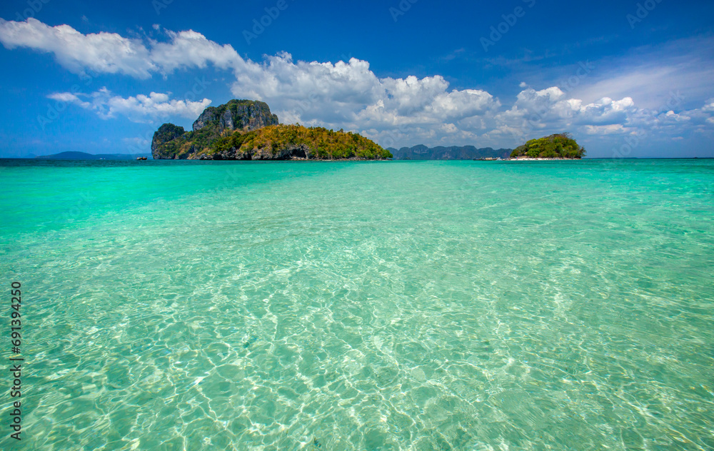 Fototapeta premium Amazing small island at Thailand.