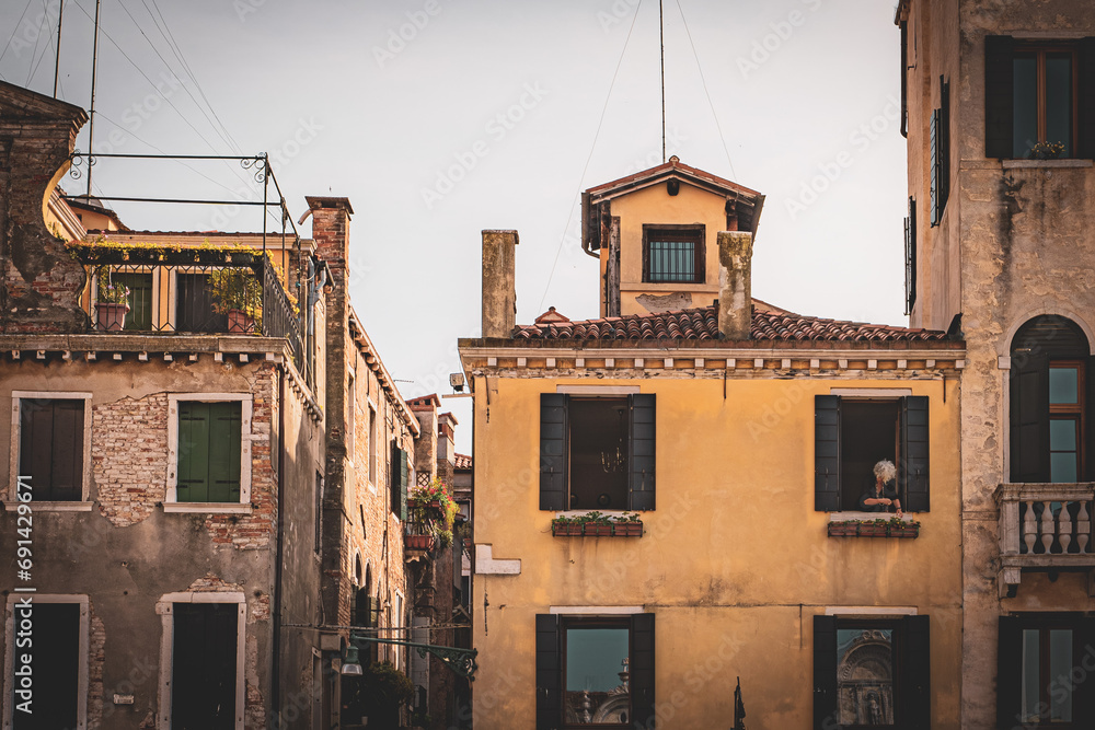 Enchanting Venice: A Visual Symphony of Canals, Architecture, and Timeless Elegance