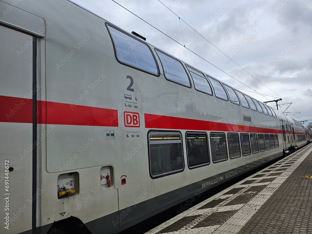 Obraz premium ic at Bonn Beuel train station. The train went to Dresden