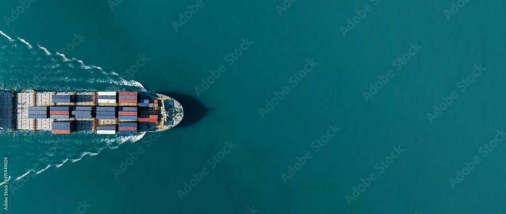 Aerial view container cargo maritime ship freight shipping by container cargo ship, Global business import export commercial trade logistic container cargo freight shipping. - obrazy, fototapety, plakaty 