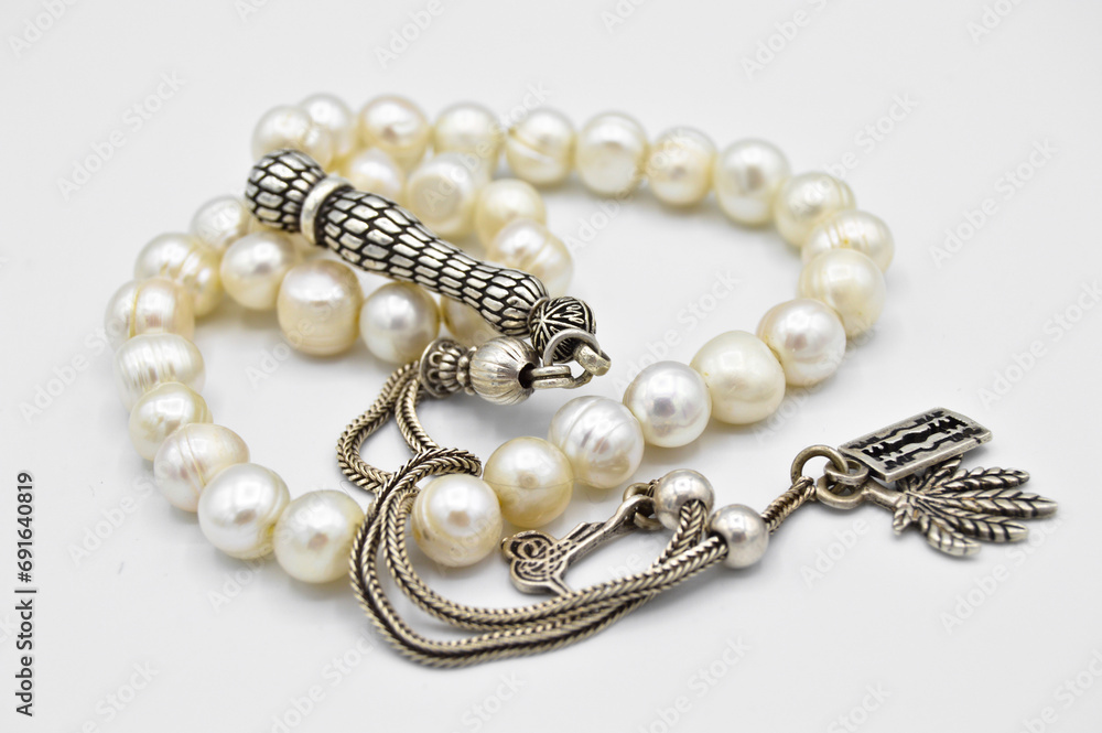 White pearl and silver beads sequenced, short rosary, tespih tesbih White pearl and silver beads sequenced, short rosary, tespih tesbih