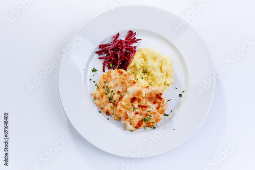 chicken cutlets with mashed potato