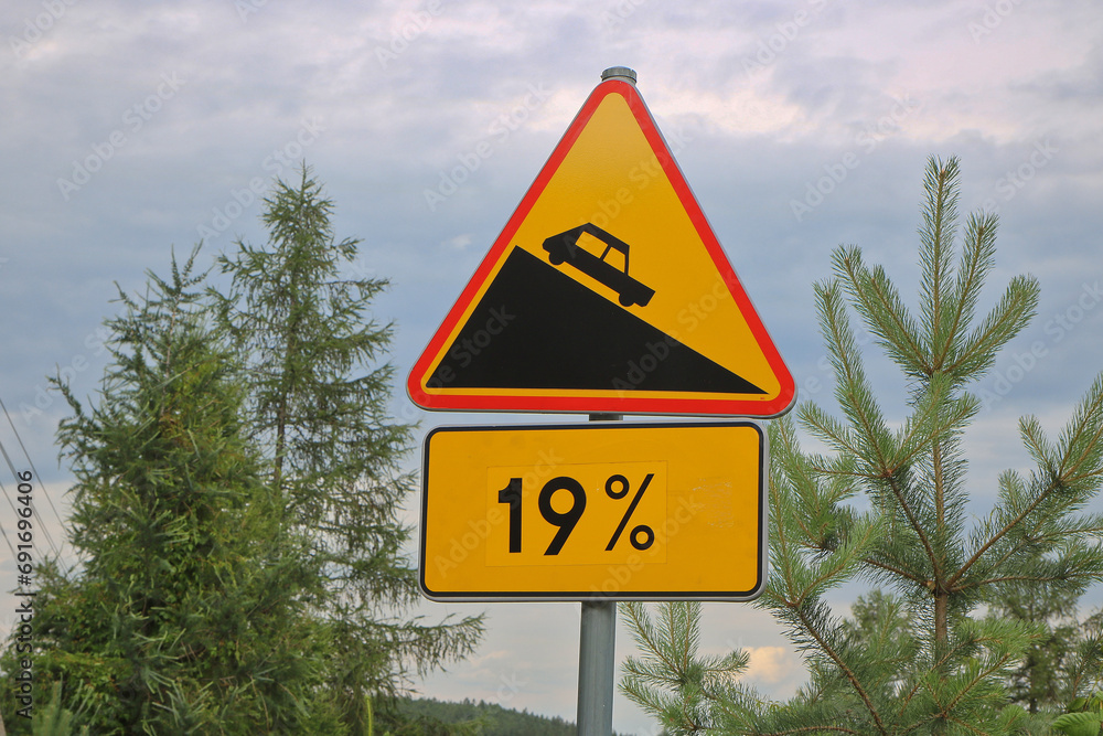 Warning sign for a road with a steep gradient of 19%, in the mountains of the Giant Mountains, Poland