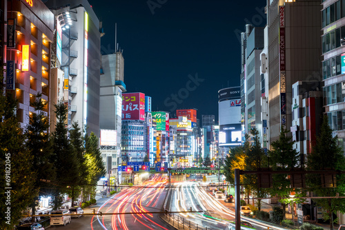 西新宿と歌舞伎町の夜の街並み風景_夜景_東京都新宿区 photo