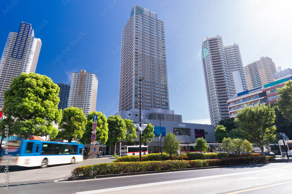 タワーマンションがそびえ立つ武蔵小杉　Musashikosugi with tower apartments