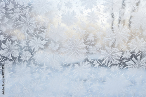 Frost pattern decorating the window © Veniamin Kraskov