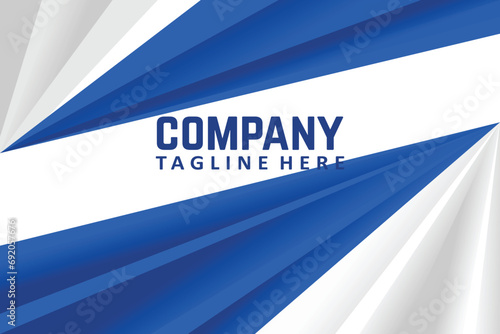 An attractive and functional business card design reflects the Dynamic Marketing vision