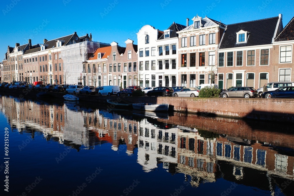 Panorama von Haarlem mit Blick über eine Gracht