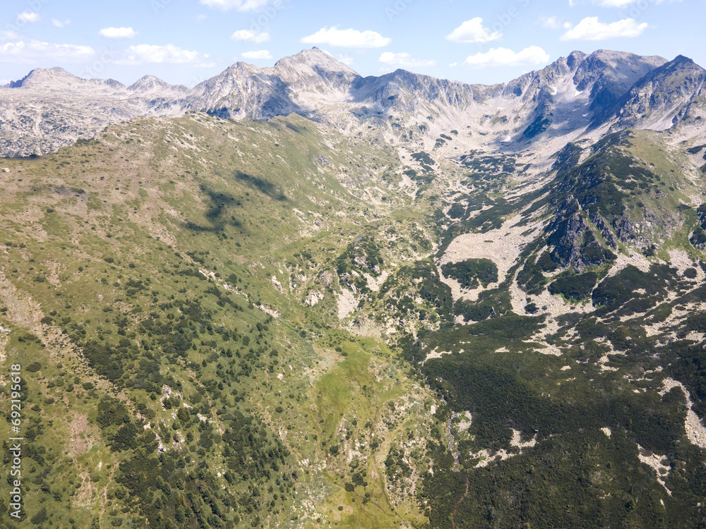 Fototapeta premium Pirin Mountain near Yalovarnika peak, Bulgaria