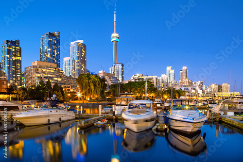 Photography Toronto Harbourfront marina at night