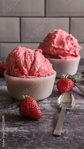 strawberry ice cream