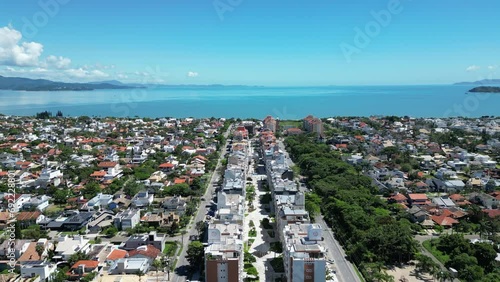 Jurere Internacional Casas Mansões Arquitetura Turismo Florianópolis Praia Bairro Piscinas Viagens Norte Ilha Magia Mata Atlântica Roteiros Turísticos Praias Paradisíacas Cultura História