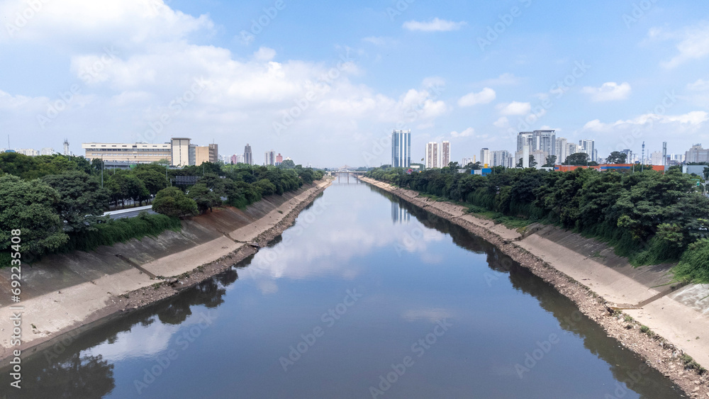Aerial view of the city of São Paulo on the Tietê River
