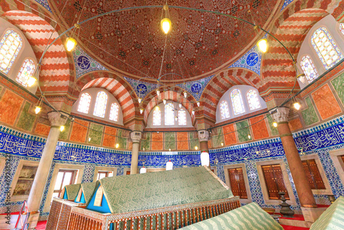 Canvas Print Istanbul, Turkey - Aug 1, 2023: Mausoleum graveyard of Suleymaniye Mosque in Istanbul
