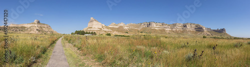 Принти на полотні Panorama from the Oregon Trail with Sentinel Rock, the Mitchell Pass, Eagle Rock