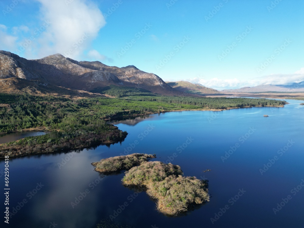 Fototapeta premium lake and mountains