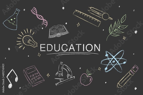 Ilustración de iconos de educación dibujados con tiza de varios colores en una pizarra negra y la palabra educación en el centro de la imagen, día de la educación, regreso a la escuela photo