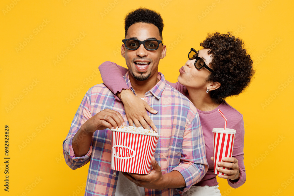 Φωτογραφία Young lovely fun couple two friend family man woman wear purple casual clothes w