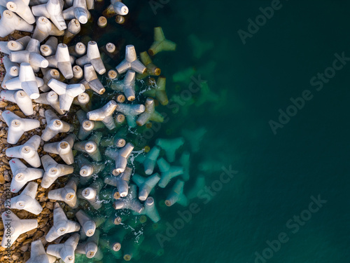 Εκτύπωση καμβά Aerial drone view of a breakwater