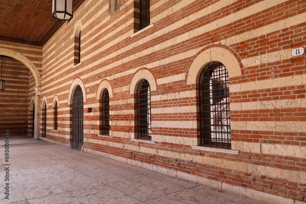 Blick in die Historische Altstadt von Verona in Italien Blick in die Historische Altstadt von Verona in Italien